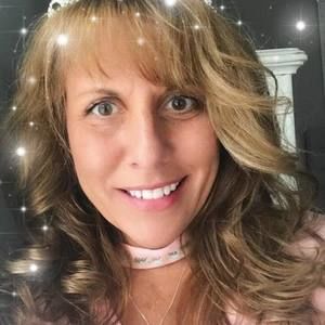 Meet your Posher, Michele